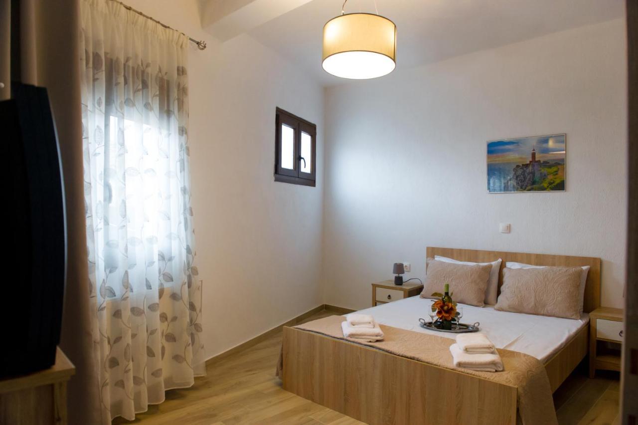To Petrino Holidays House Metagkitsi Екстер'єр фото