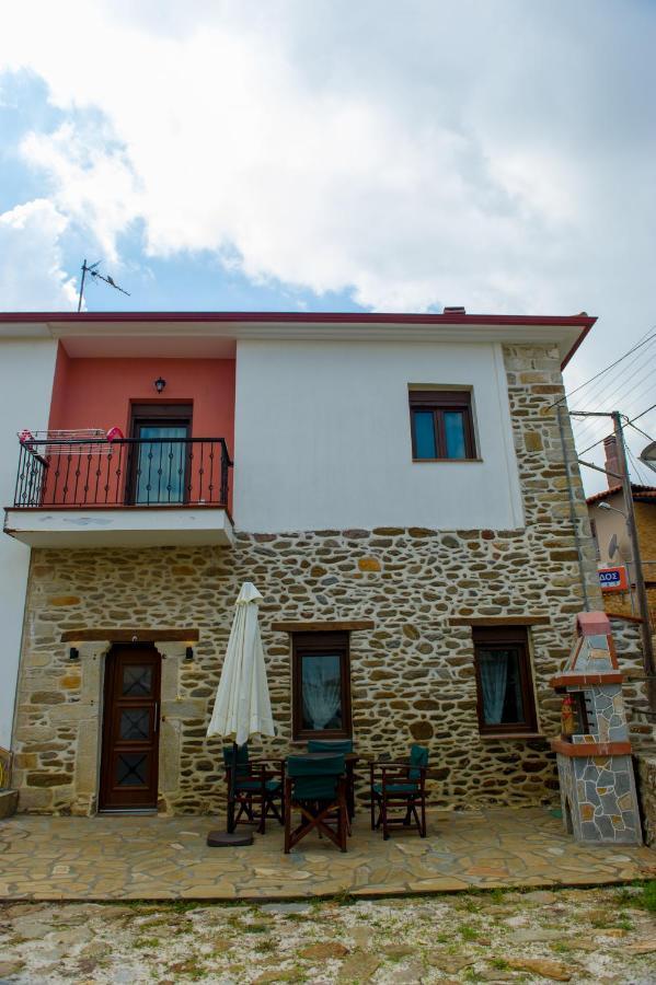 To Petrino Holidays House Metagkitsi Екстер'єр фото