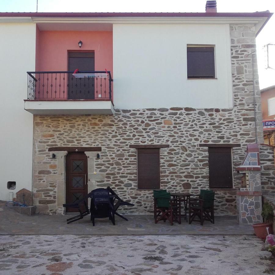 To Petrino Holidays House Metagkitsi Екстер'єр фото